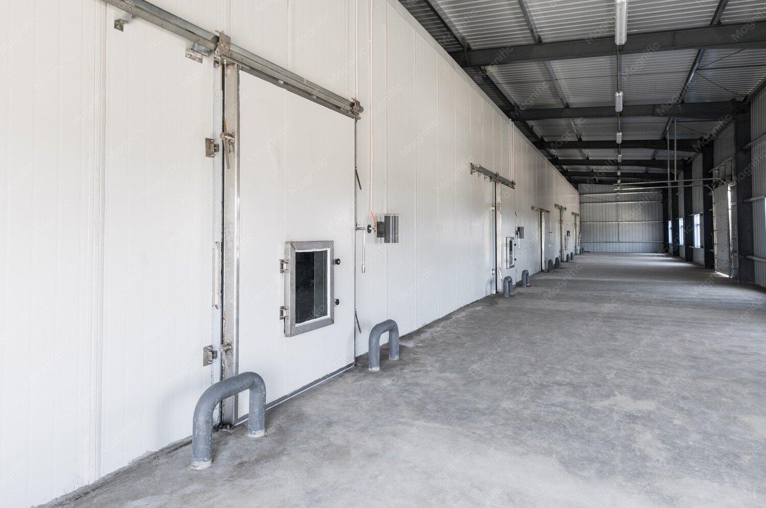 big-freezer-warehouse-plant-facade-with-industrial-freezer-warehouse-door_508835-4567